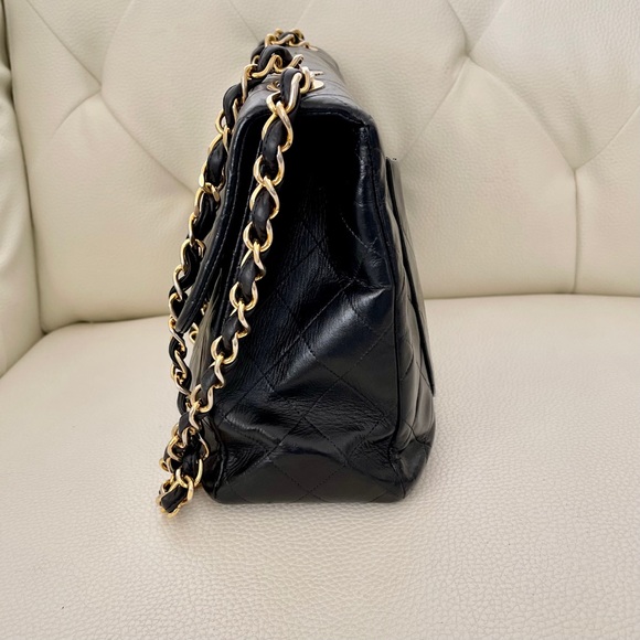 ⭕️SOLD⭕️Chanel maxi flap bag - Picture 3 of 9